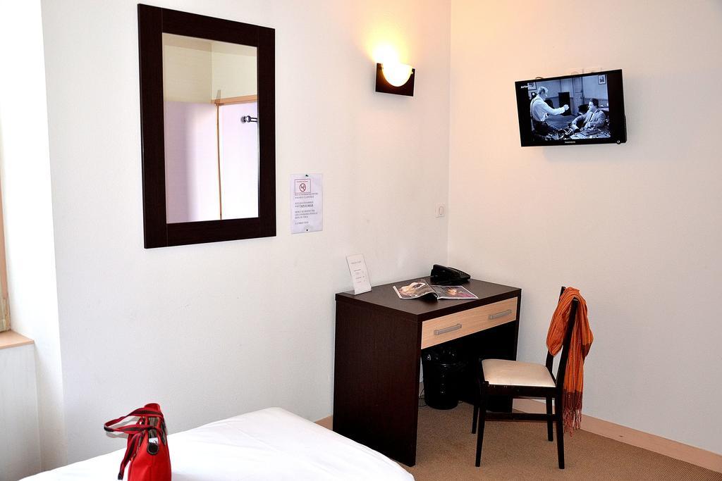 Hotel Les Benedictins ليموج الغرفة الصورة